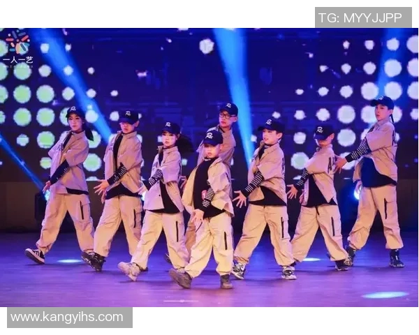 全国街舞大赛特别报道：上海飞盘队如何在舞台上实现自我突破与成长